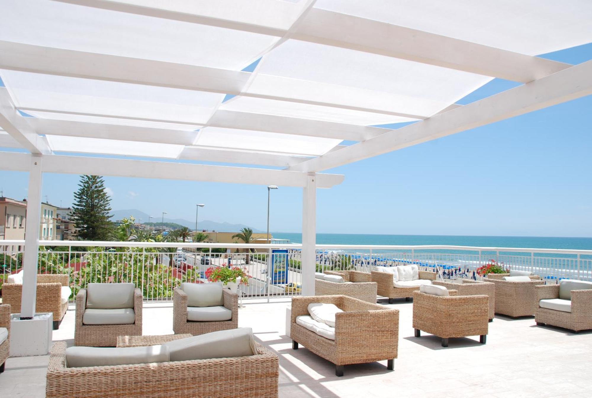 Hotel Villa Eleonora Scauri  Bagian luar foto