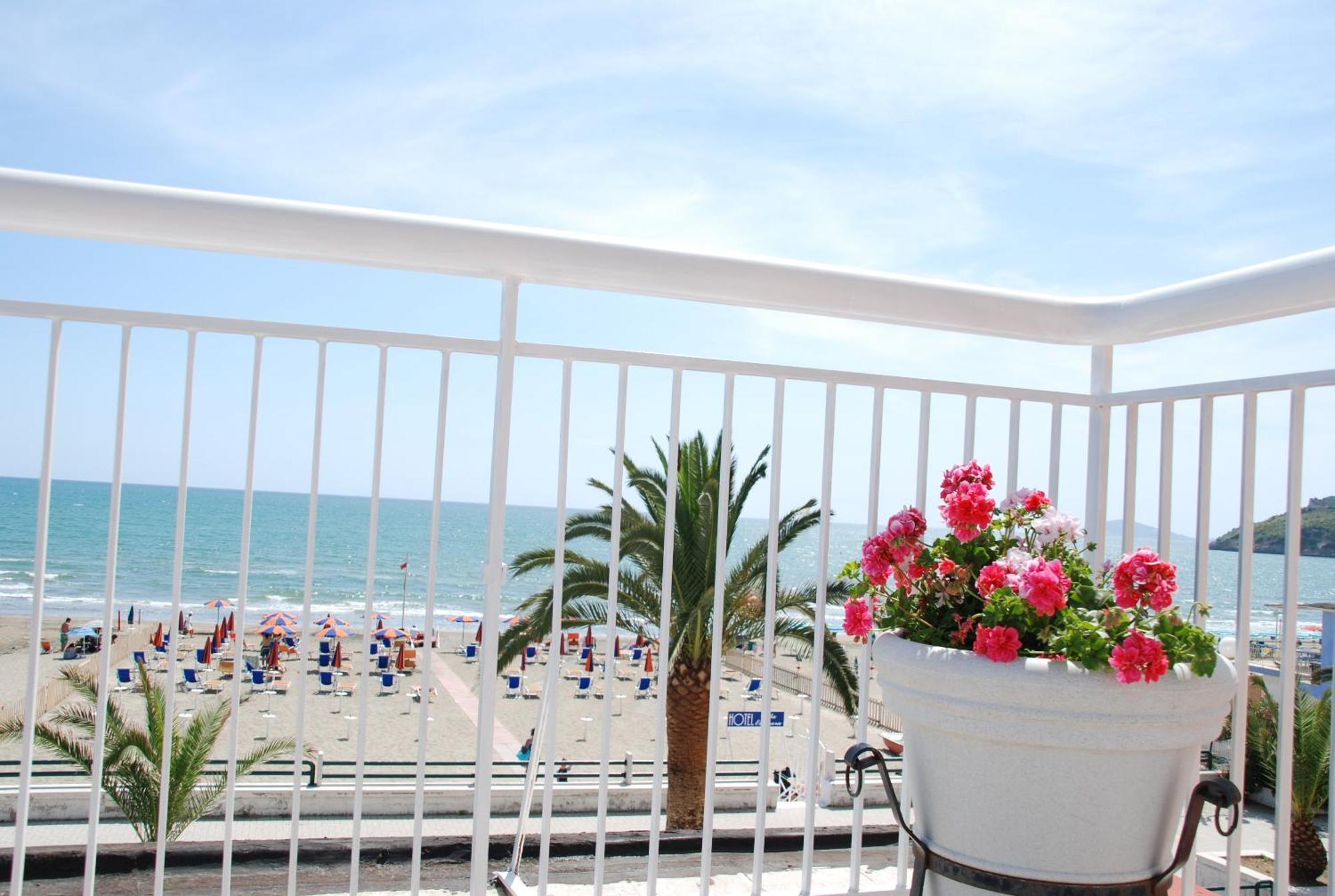 Hotel Villa Eleonora Scauri  Bagian luar foto