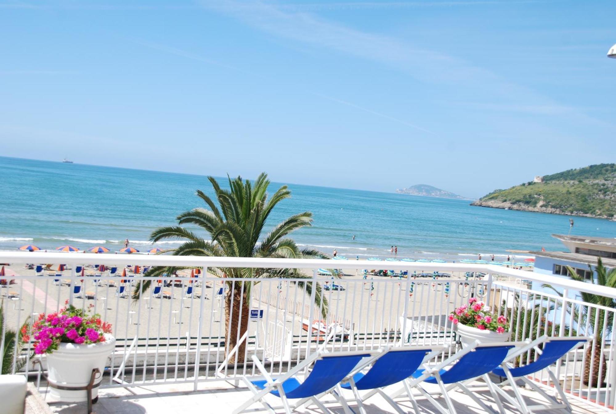 Hotel Villa Eleonora Scauri  Bagian luar foto