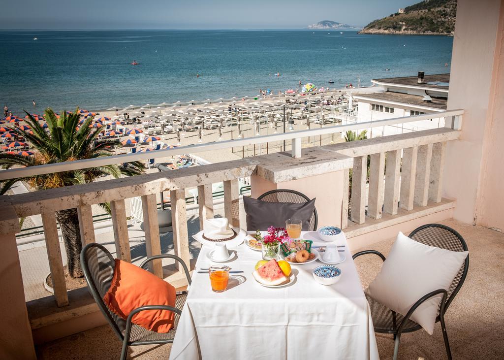 Hotel Villa Eleonora Scauri  Bagian luar foto